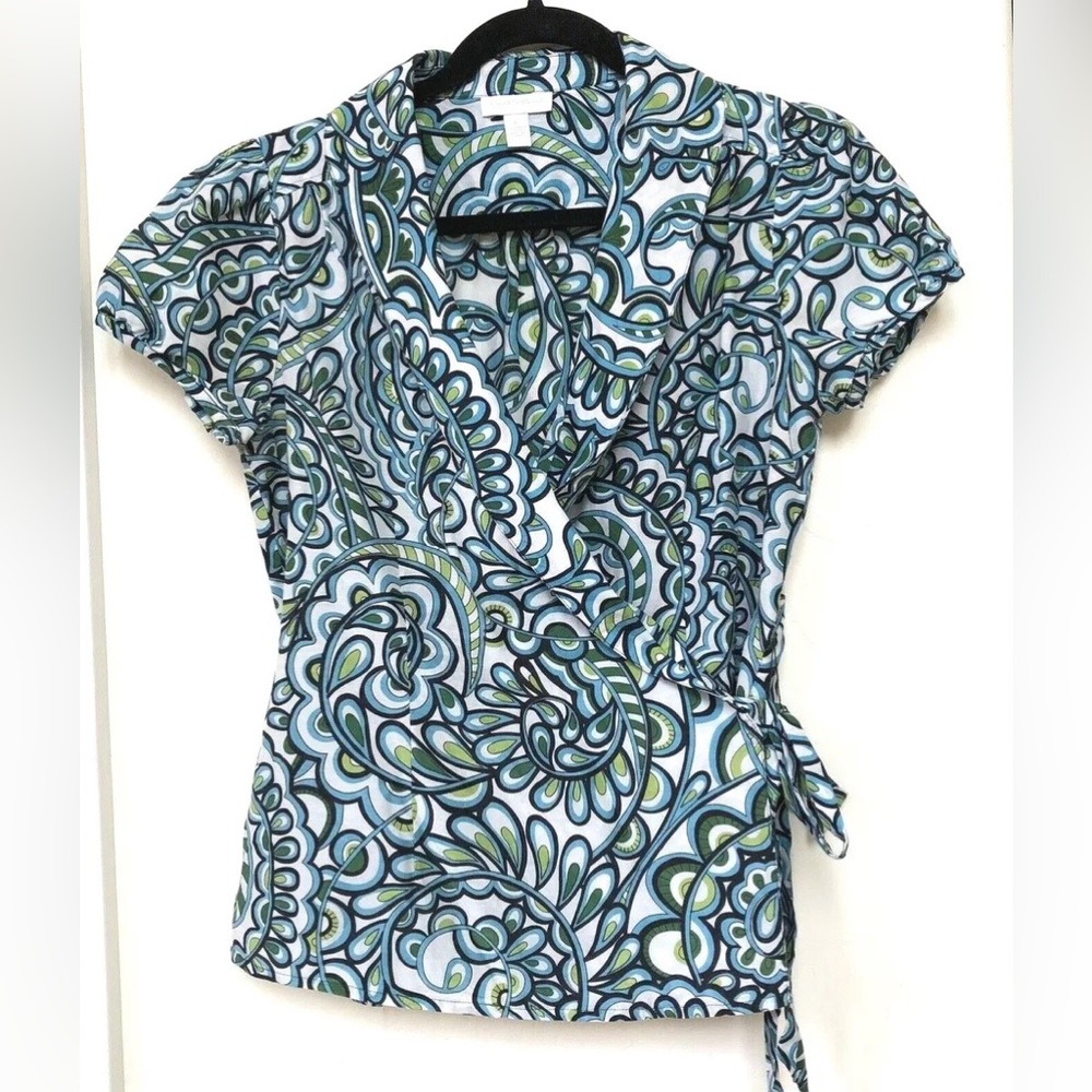 Charter Club MACYS  Sz 8 Short Sleeve Wrap Blouse top Paisley Green white Blue